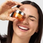 CONTORNO DE OJOS ANTIOXIDANTE ILUMINADOR - Imagen 2